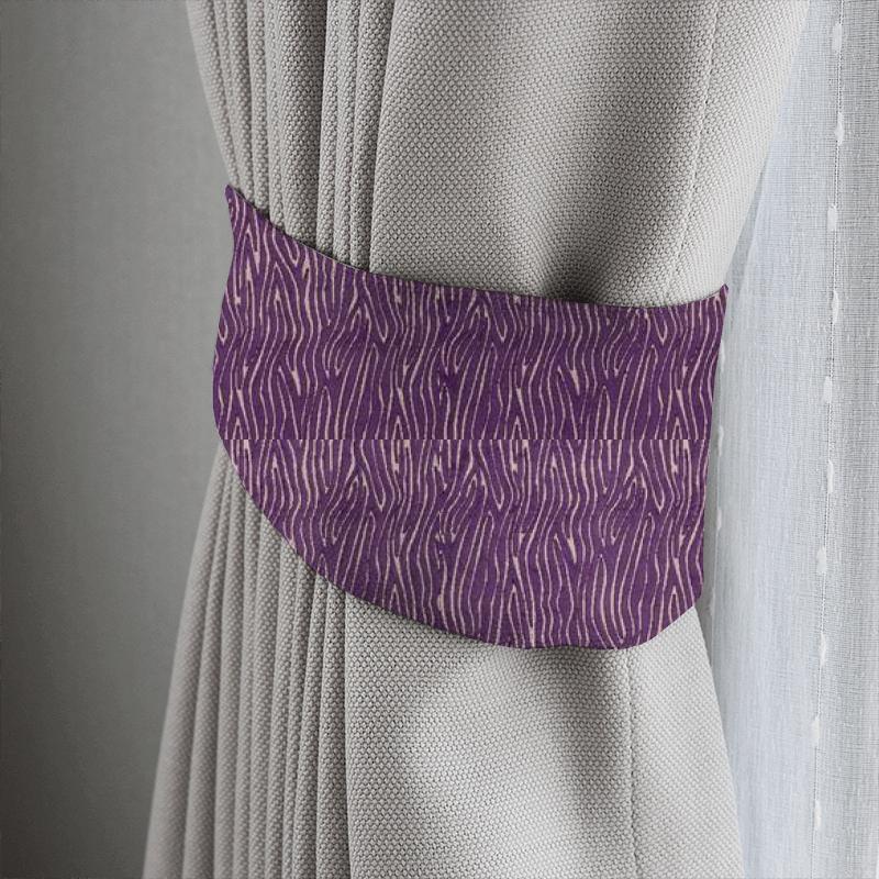 Clarke and Clarke Dimensions Onda Damson Tieback