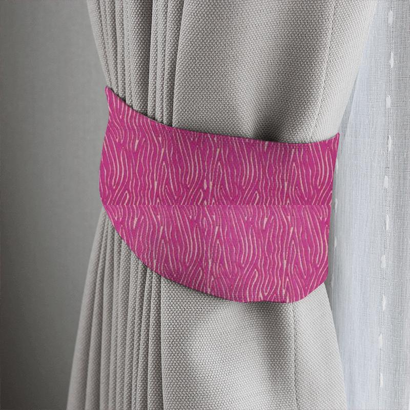 Clarke and Clarke Dimensions Onda Fuchsia Tieback