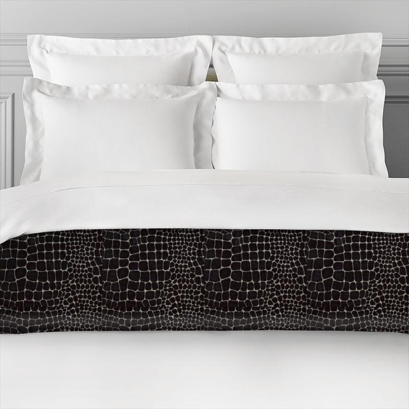 Porter & Stone Serengeti Kilimanjaro Silver Bed Runner