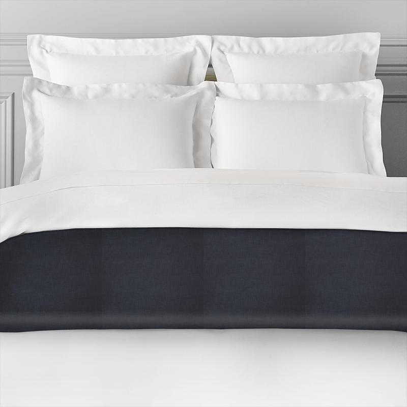 iLiv Plains book 3 Highland Navy Bed Runner