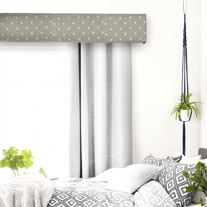 Prestigious Textiles Splash Full Stop Vellum Pelmet