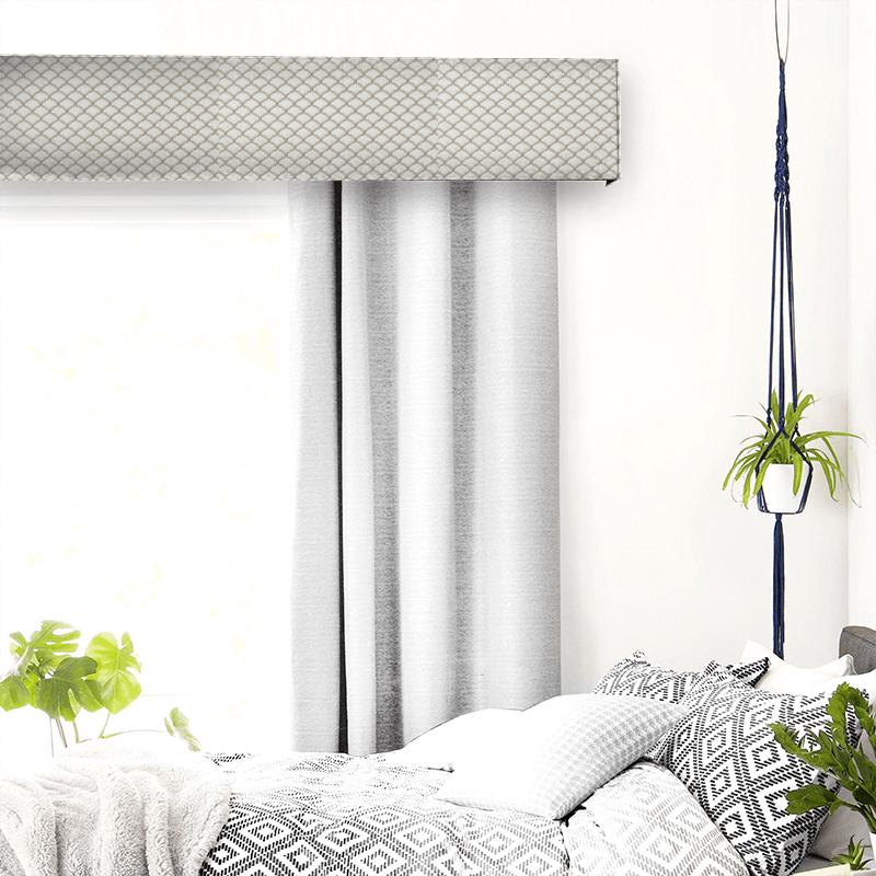 Clarke and Clarke Imperiale Reggio Ivory Pelmet
