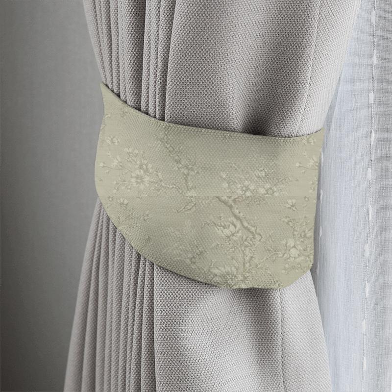 Clarke and Clarke Castle Garden Simone Linen Tieback
