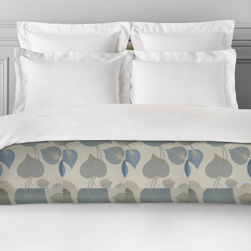 Voyage Decoration Diffusion Weaves Barrington Bluebell Bed Runner