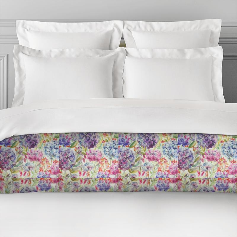 Voyage Decoration Country Book Hydrangea Linen Bed Runner