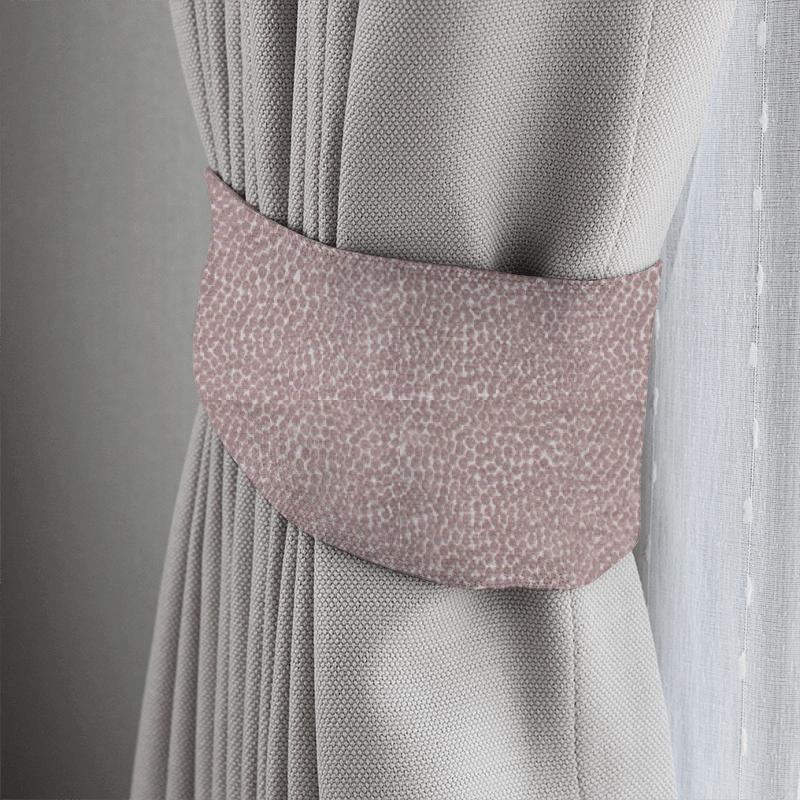 Voyage Decoration Diffusion Weaves Pebble Blush Tieback