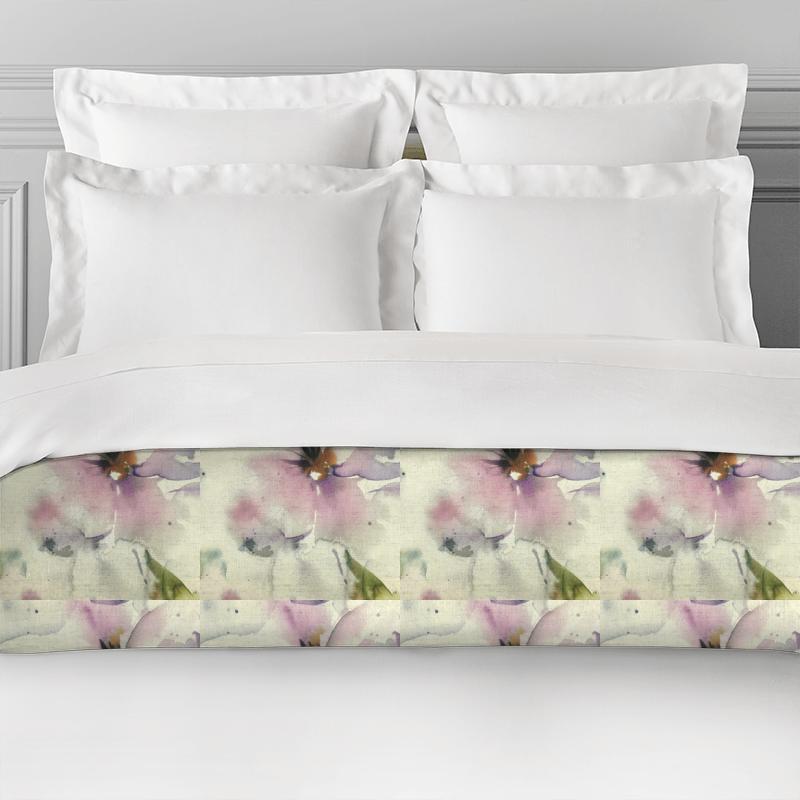 Voyage Decoration Equator Prints Samarinda Summer Natural Bed Runner