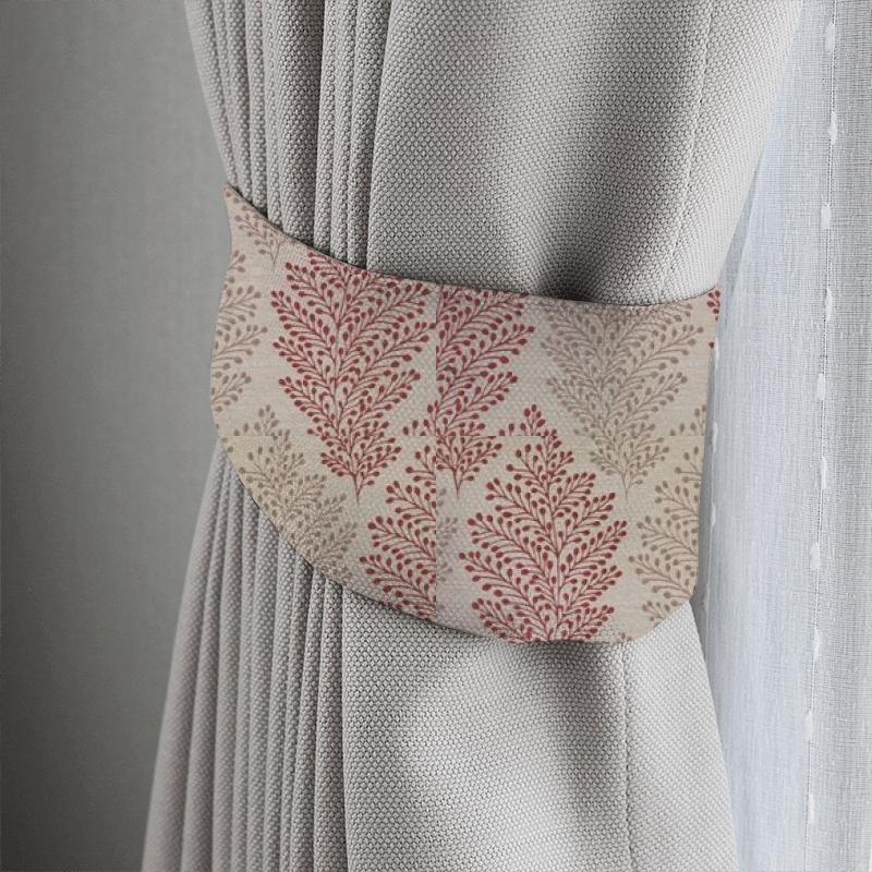 Bill Beaumont Esme Jessie Red Tieback