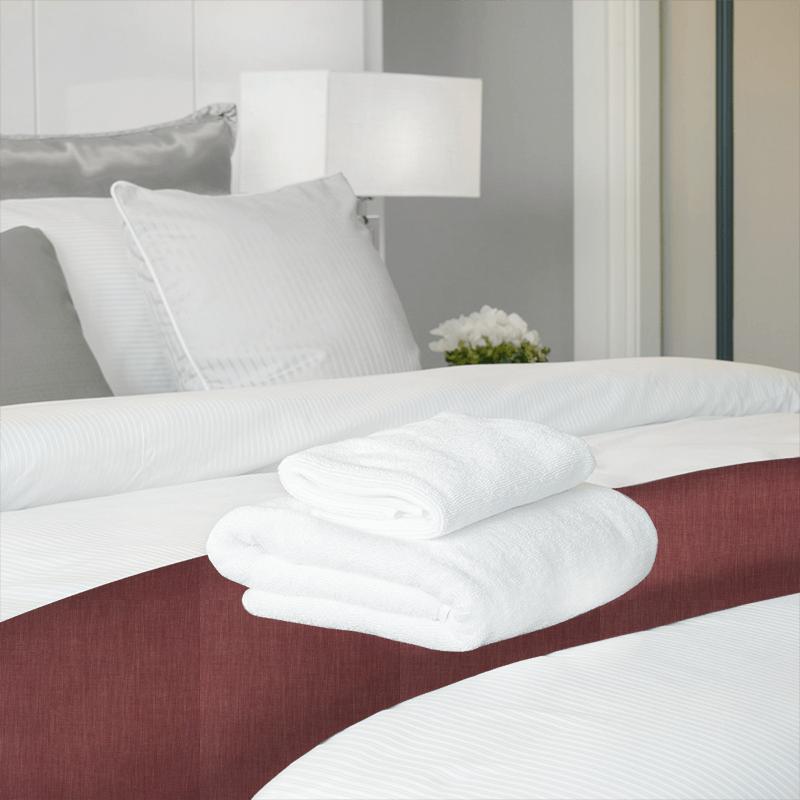 Fryetts Renaissance Monza Raspberry Bed Runner