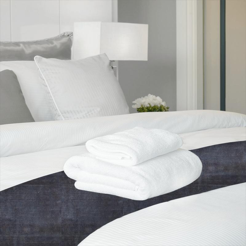 Wemyss Luxor Luxor Silver Ash Bed Runner