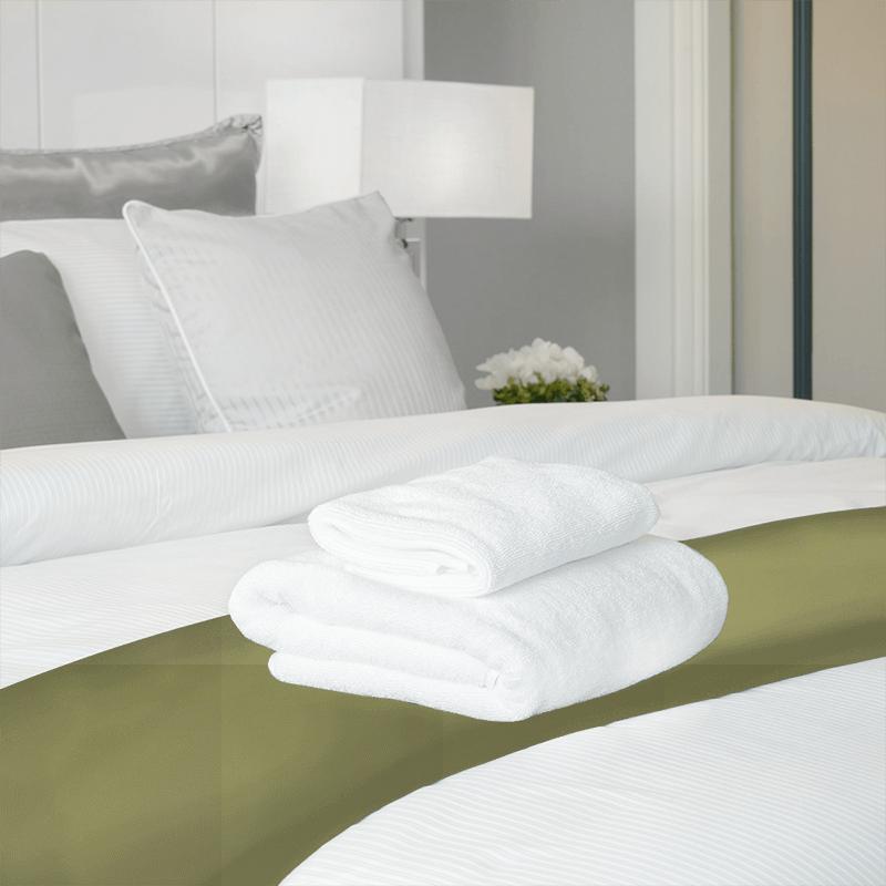 Clarke and Clarke Spectrum Spectrum Chameleon Bed Runner