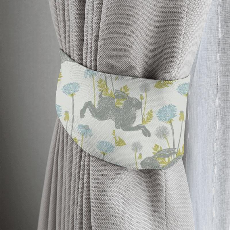 Studio G Land & Sea March Hare Mineral Tieback