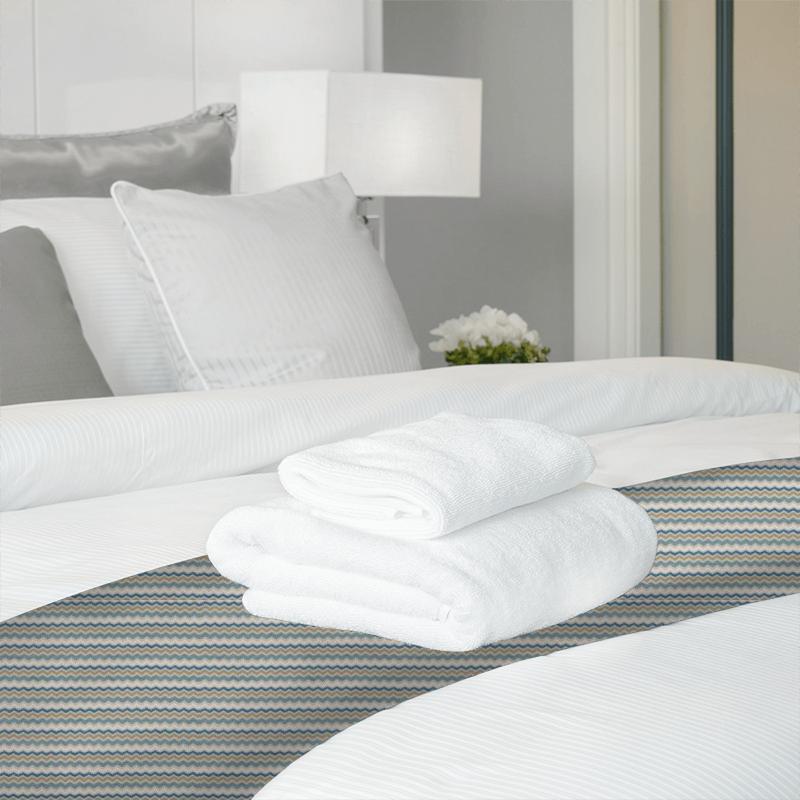 Clarke and Clarke Equinox Comet Mineral Bed Runner