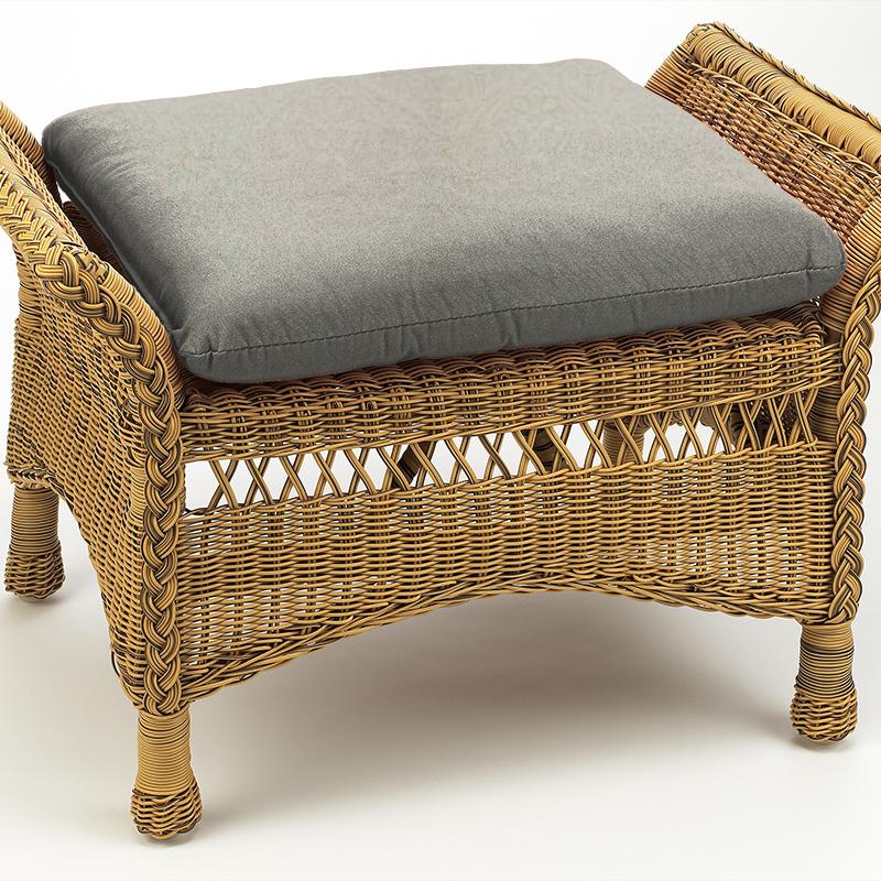 iLiv Essence Etta Ivory Box Cushion