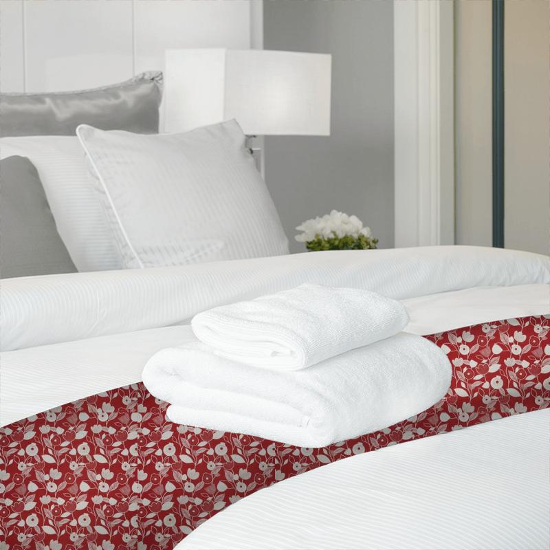 iLiv Nordic Nordic Scarlet Bed Runner