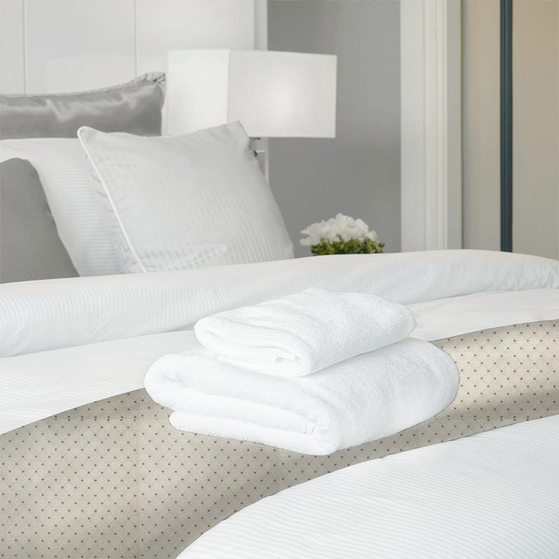 Bill Beaumont Textures Book Verona Ivory Bed Runner