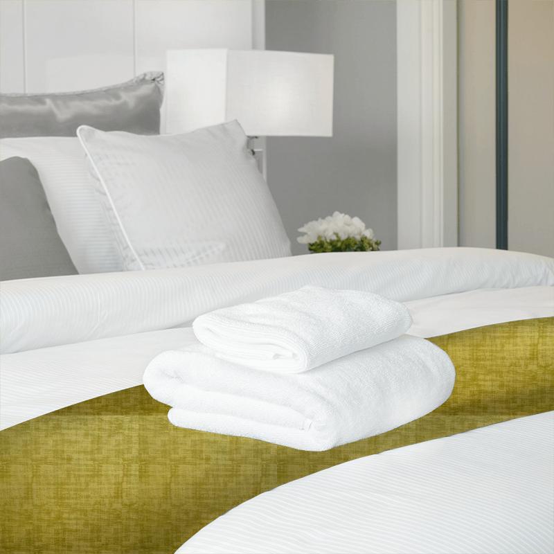 Ashley Wilde Dakota Dakota Moss Bed Runner