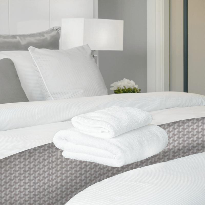 Clarke and Clarke Lusso 2 Struttura Pebble Bed Runner