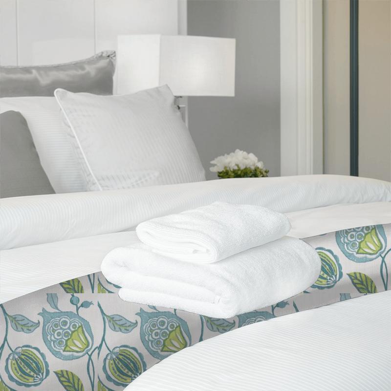 Clarke and Clarke Oriental Garden Kayo Apple/denim Bed Runner
