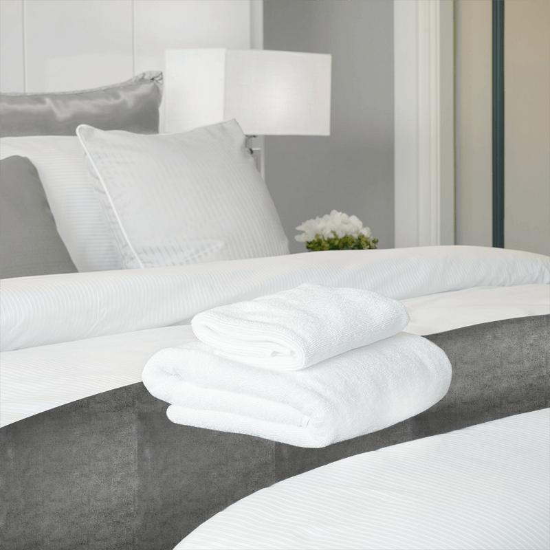 Kai Lazuli Quince Fog Bed Runner