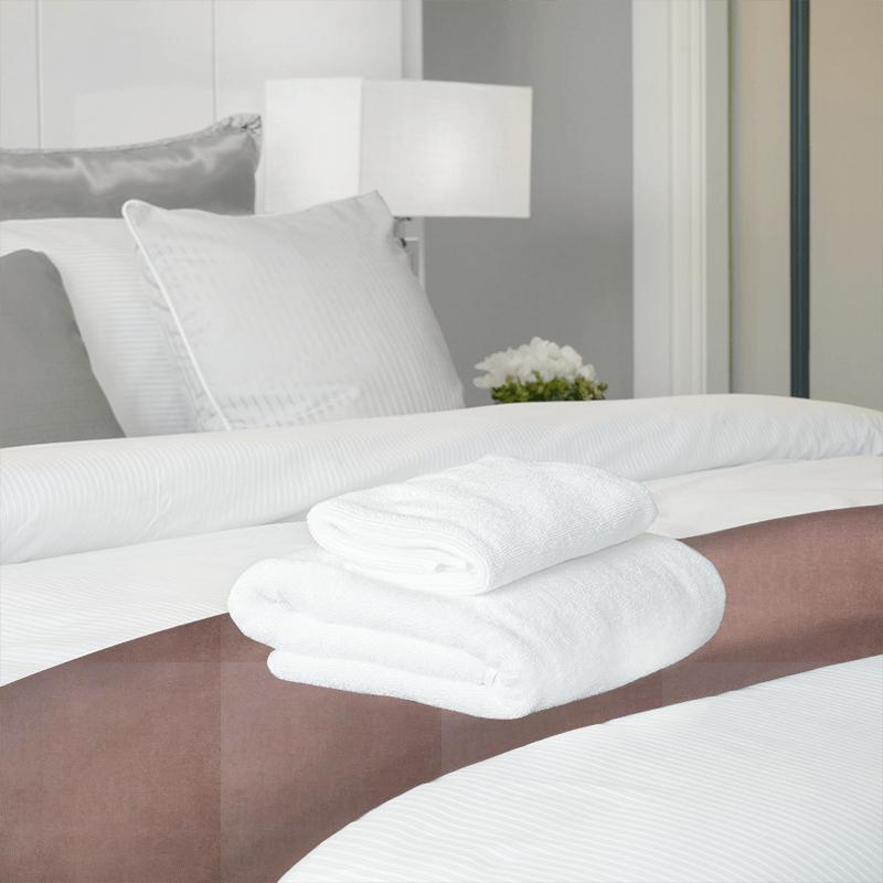 iLiv Isadore Savoy Blush Bed Runner
