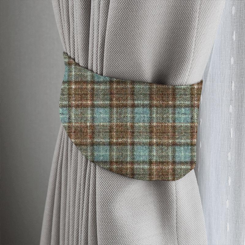 Clarke and Clarke Boston FR Mason Dove Tieback