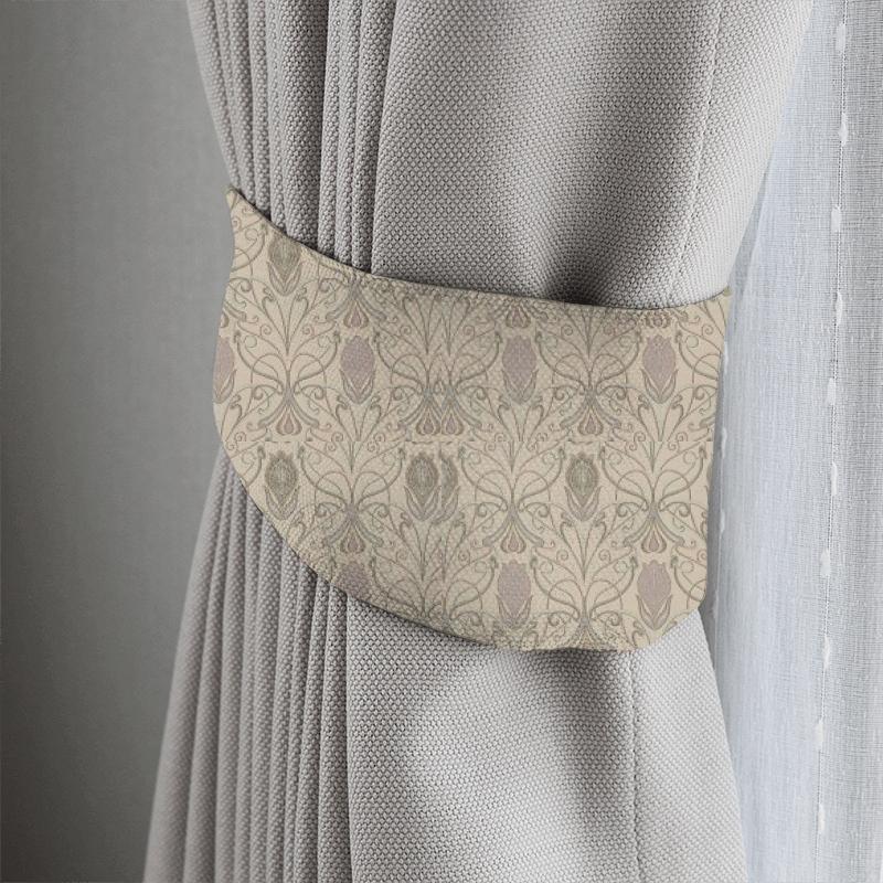 Porter & Stone Country Chic Verona Blush Tieback