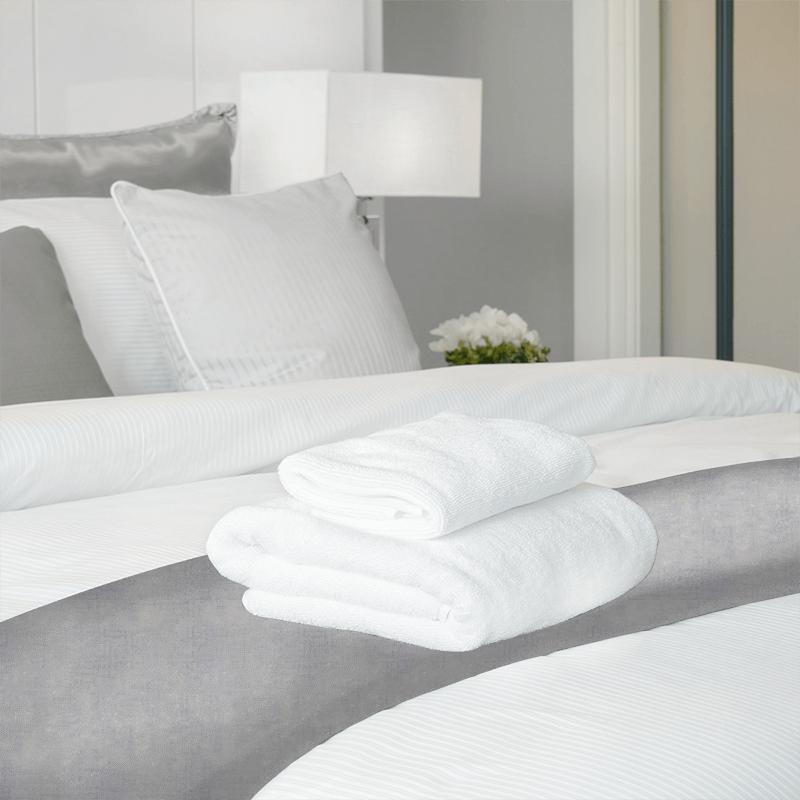 Bill Beaumont Daydream Reverie Cloud Bed Runner