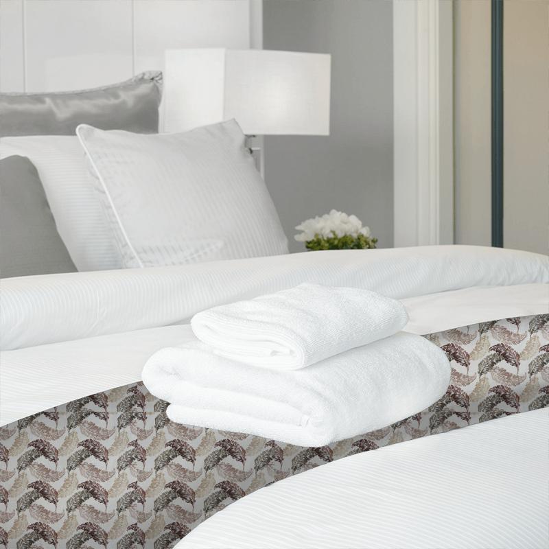 Snug Blush Bed Runner Bill Beaumont Hideaway Snug Blush Bed Runner