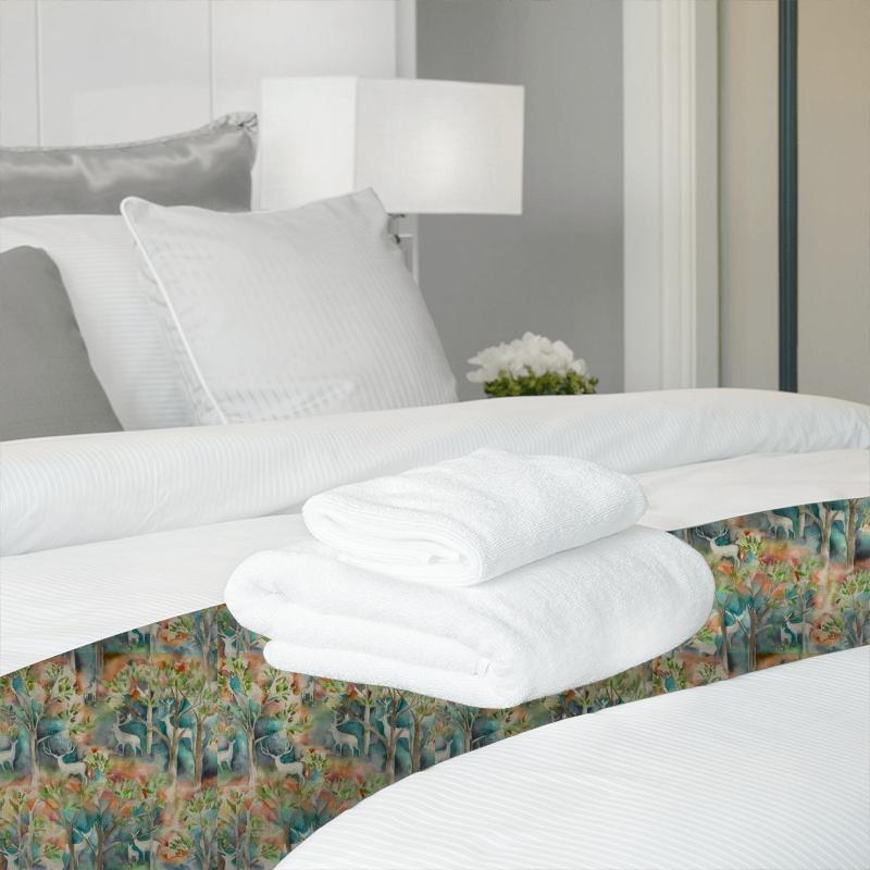 Voyage Decoration Country Book Seneca Forest Autumn Bed Runner