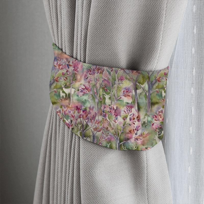 Voyage Decoration Country Book Seneca Forest Spring Tieback