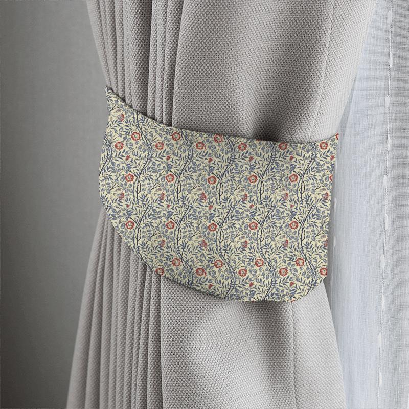 William Morris Morris Fabric Compendium I, II & III Sweet Briar Indigo/Red Tieback