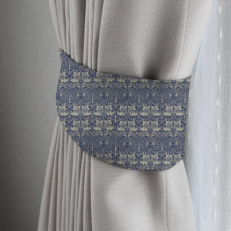 Brer Rabbit Indigo/Vellum Tieback William Morris Morris Volume IV - Prints & Weaves Brer Rabbit Indigo/Vellum Tieback