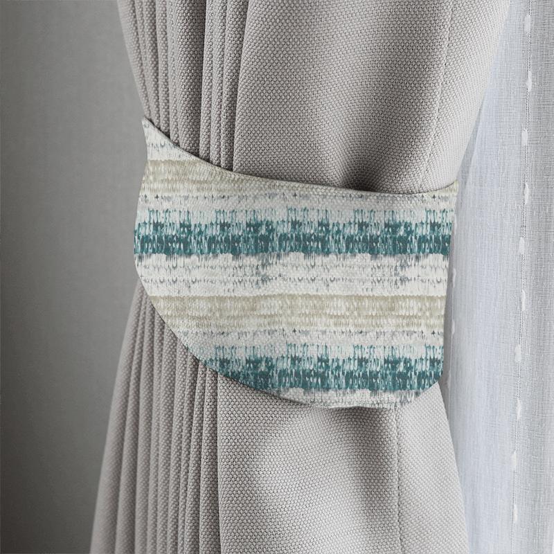 Pontia Emerald/Stone Tieback Harlequin Momentum 8 Pontia Emerald/Stone Tieback