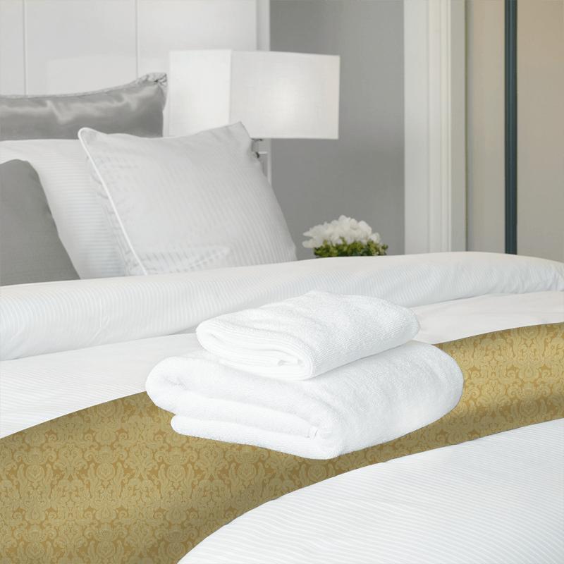 Zoffany Granducato Weave Zoffany Brocatello Beige/Gold Bed Runner