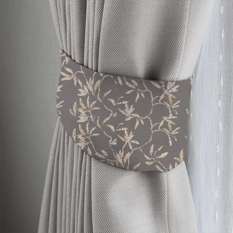 Romo Floris Sefina Jacquard Magnet Tieback