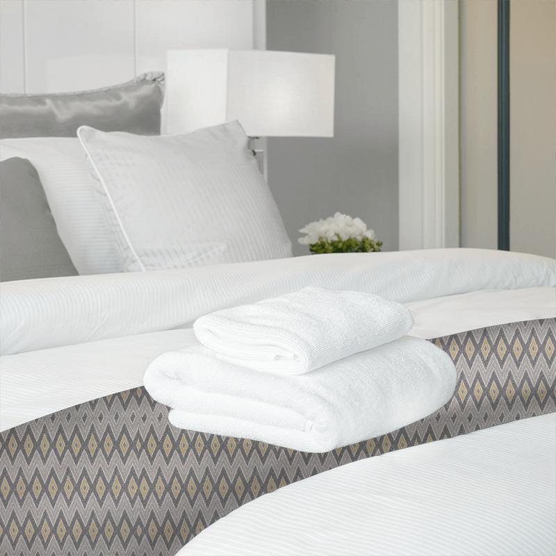 Romo Sarouk Sarouk Nectar Bed Runner