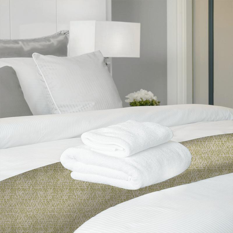 Villa Nova Huari Elole Eden Bed Runner